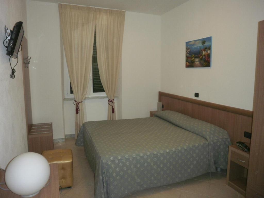 Albergo Posta Генуа Стая снимка