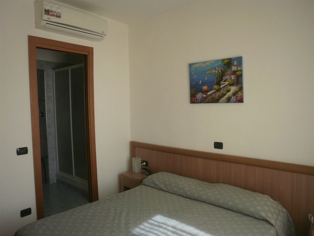 Albergo Posta Генуа Екстериор снимка