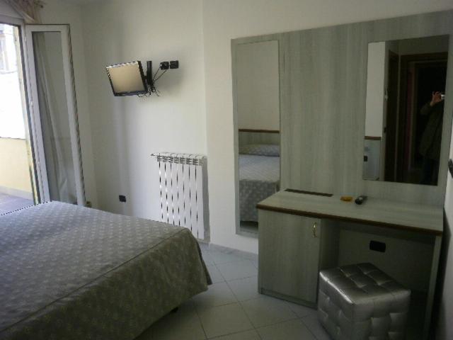 Albergo Posta Генуа Екстериор снимка