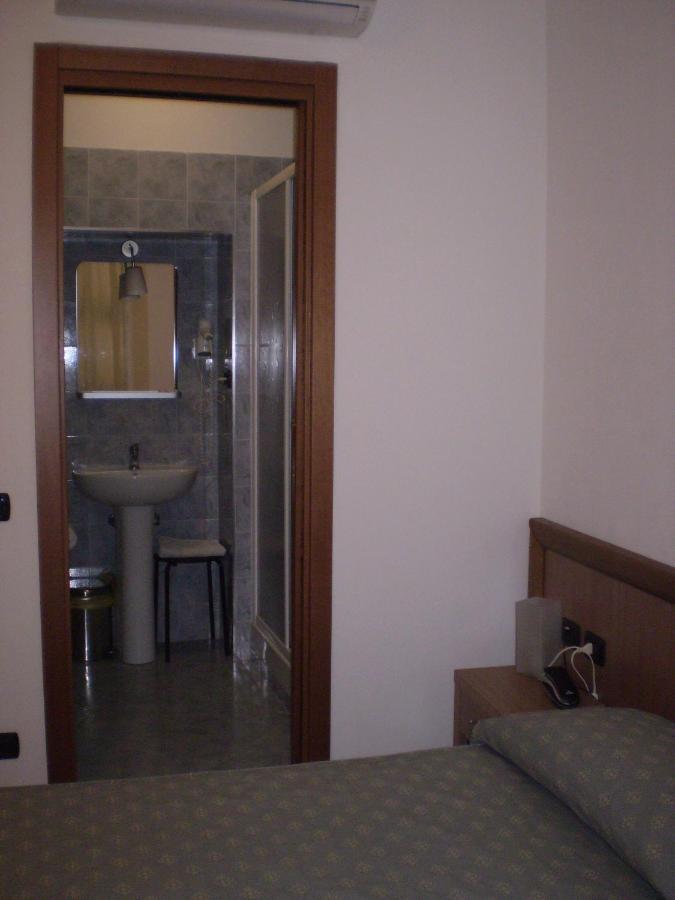 Albergo Posta Генуа Екстериор снимка